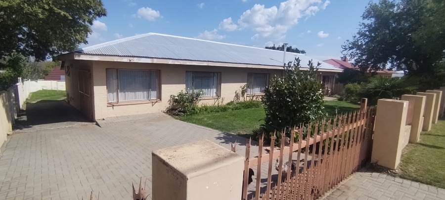 4 Bedroom Property for Sale in Morewag Free State